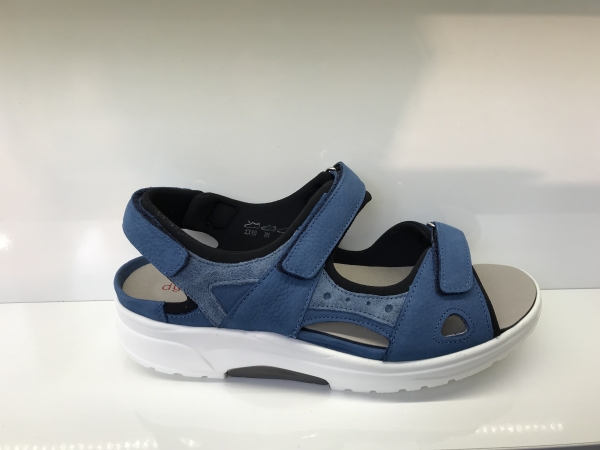 H-Yvonne 707002 304 279